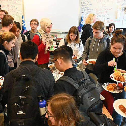 Students enjoying Ezell's chicken